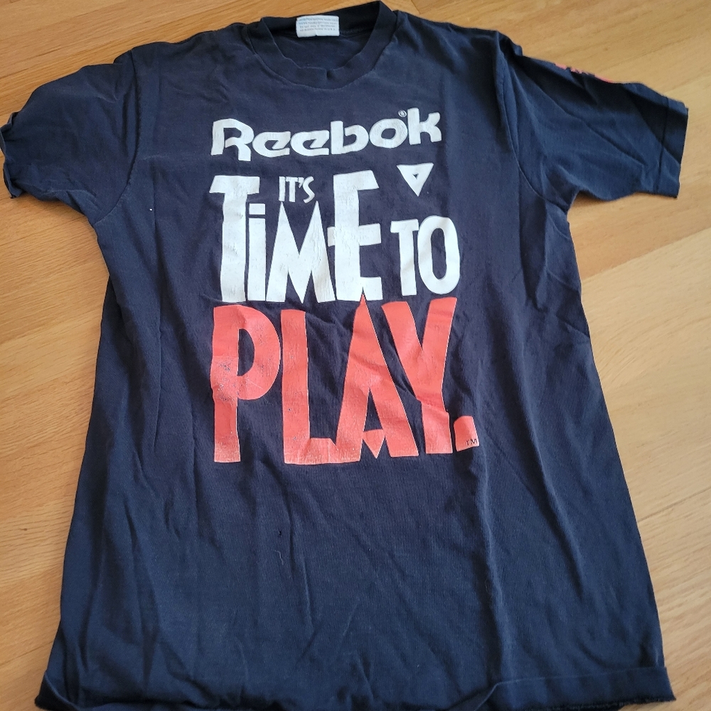 Vintage reebok shirt sz xl